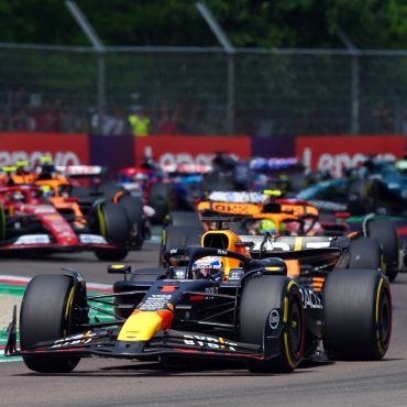 Lando Norris on Max Verstappen in Imola