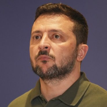 Territorial integrity of Ukraine must be basis of peace deal