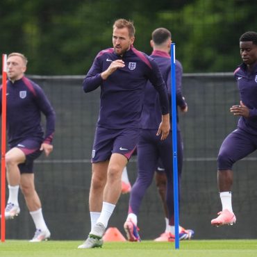 Kane England most in form squad weve had