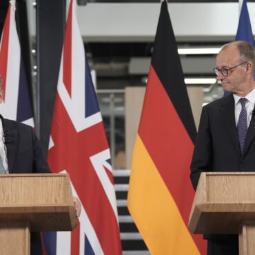 Starmer Praises German Plans To Strengthen Laws To Tackle Small Boats
