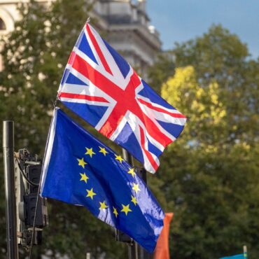 Government Aims For Permanent Food And Drink Deal With EU As It Attacks Farage