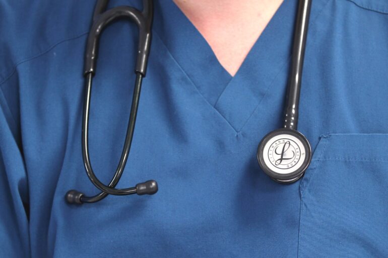 One In Five NHS Doctors Considering Leaving UK Profession