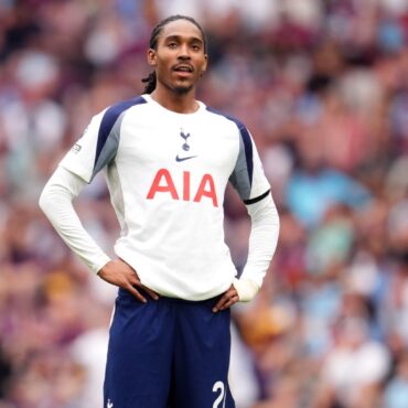 Tottenham Confirm New Deal For Full Back Djed Spence