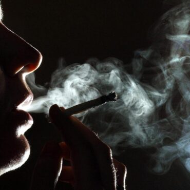 Using Cannabis For Pain Anxiety Or Depression Could Increase Paranoia Risk