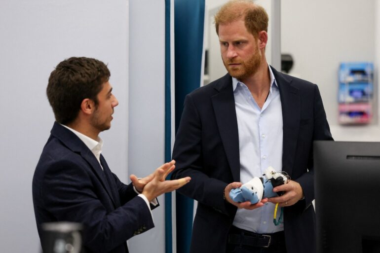 Speculation Grows Over Whether King And Harry Will Meet