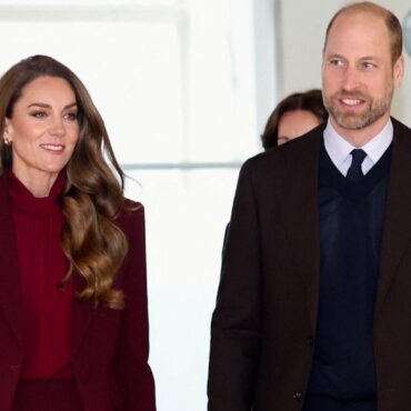 Kate Makes Surprise Appearance With William In Show Of Support For NHS Staff