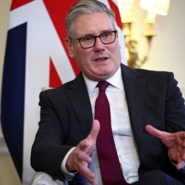 Starmer Tells Trump It Is Wrong To Apply Tariffs To Allies Over Greenland