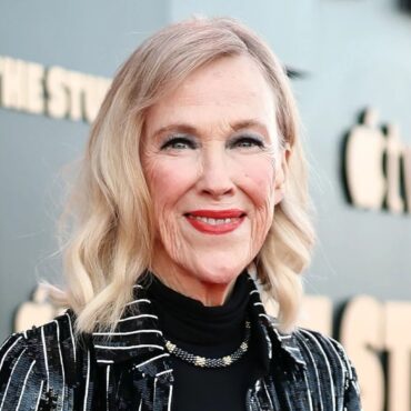 Catherine OHara Emmy Winning Schitts Creek And Home Alone Star Dies At 71
