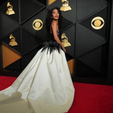 Olivia Dean Calls For Immigrants To Be Celebrated In Grammys Best New Artist Win