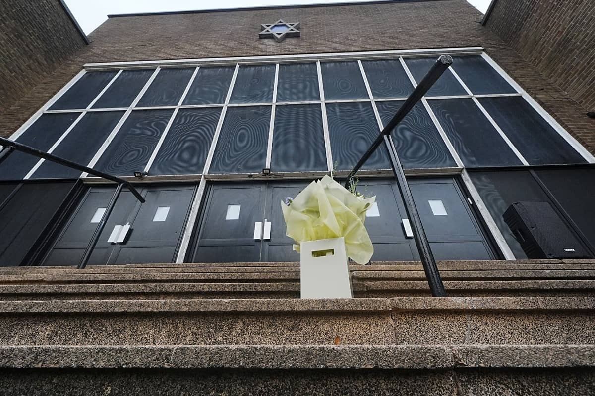Police Chief Vows To Defend Jewish Community On Anniversary Of Attack