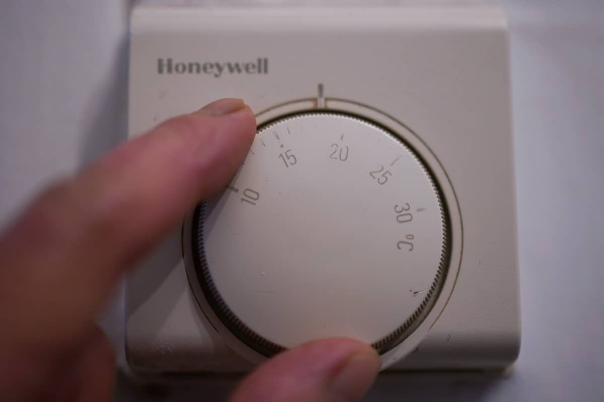 Head Of Energy Regulator Warns Of Difficult Winter Ahead