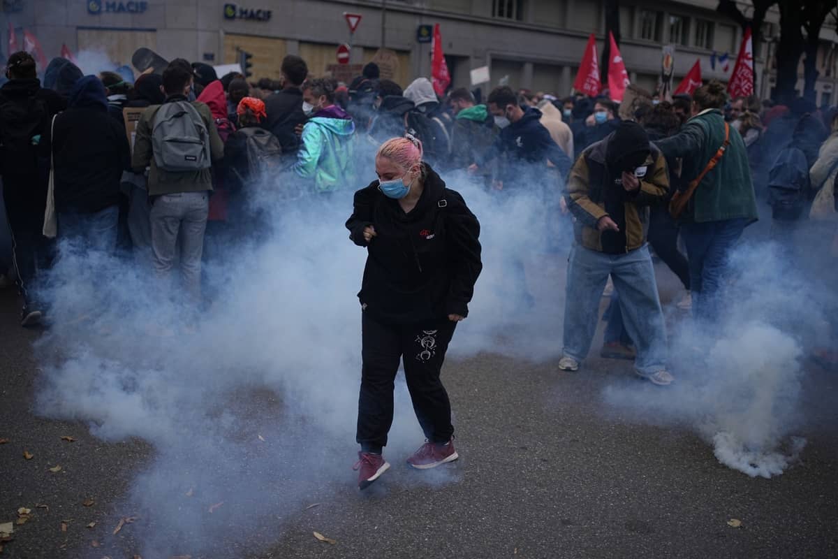 More Than 400000 Protest Across France