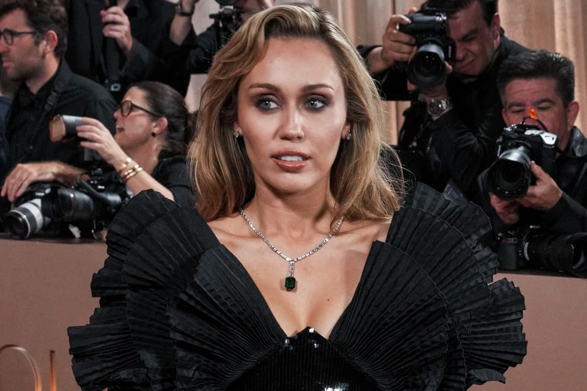 Miley Cyrus Remembers Angel Godmother Dolly Parton After Death At 80