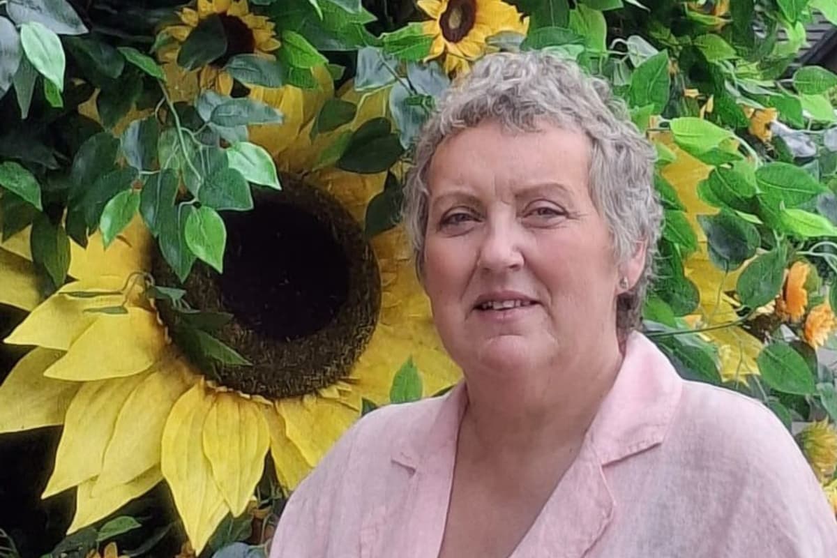 Woman Becomes First To Receive Pioneering New Cancer Therapy