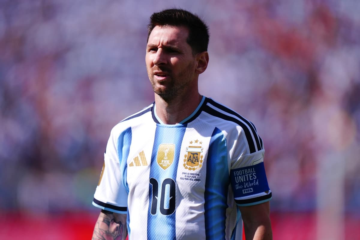 Lionel Messi Donates Money To Rebuild Area Affected By Madrid Wildfires