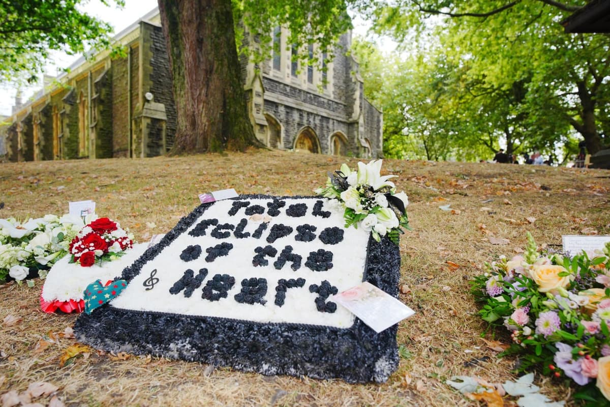 Fans Travel From Across UK And Arrive Hours Early For Bonnie Tyler Funeral