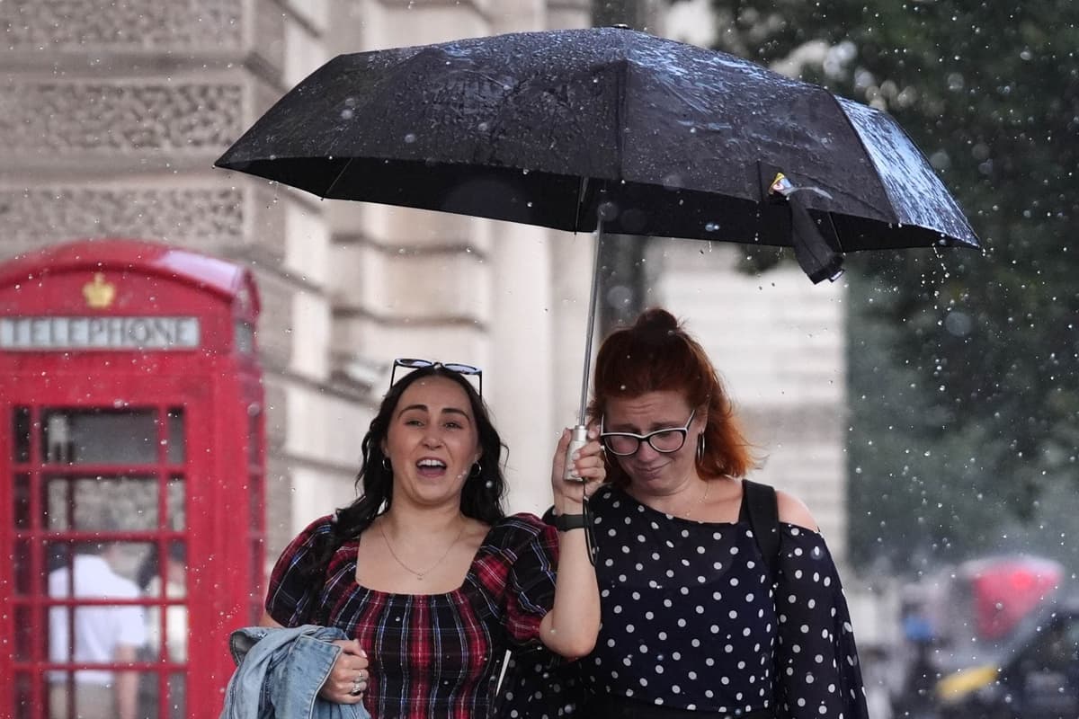 Unprecedented El Nino Event To Bring Storms And Rain To UK Says Met Office