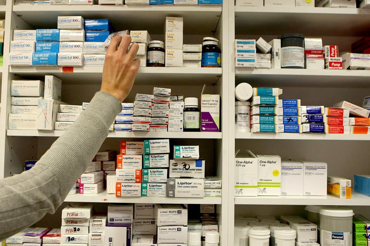Pharmacists Will Be Able To Treat People For More Illnesses Under NHS Scheme