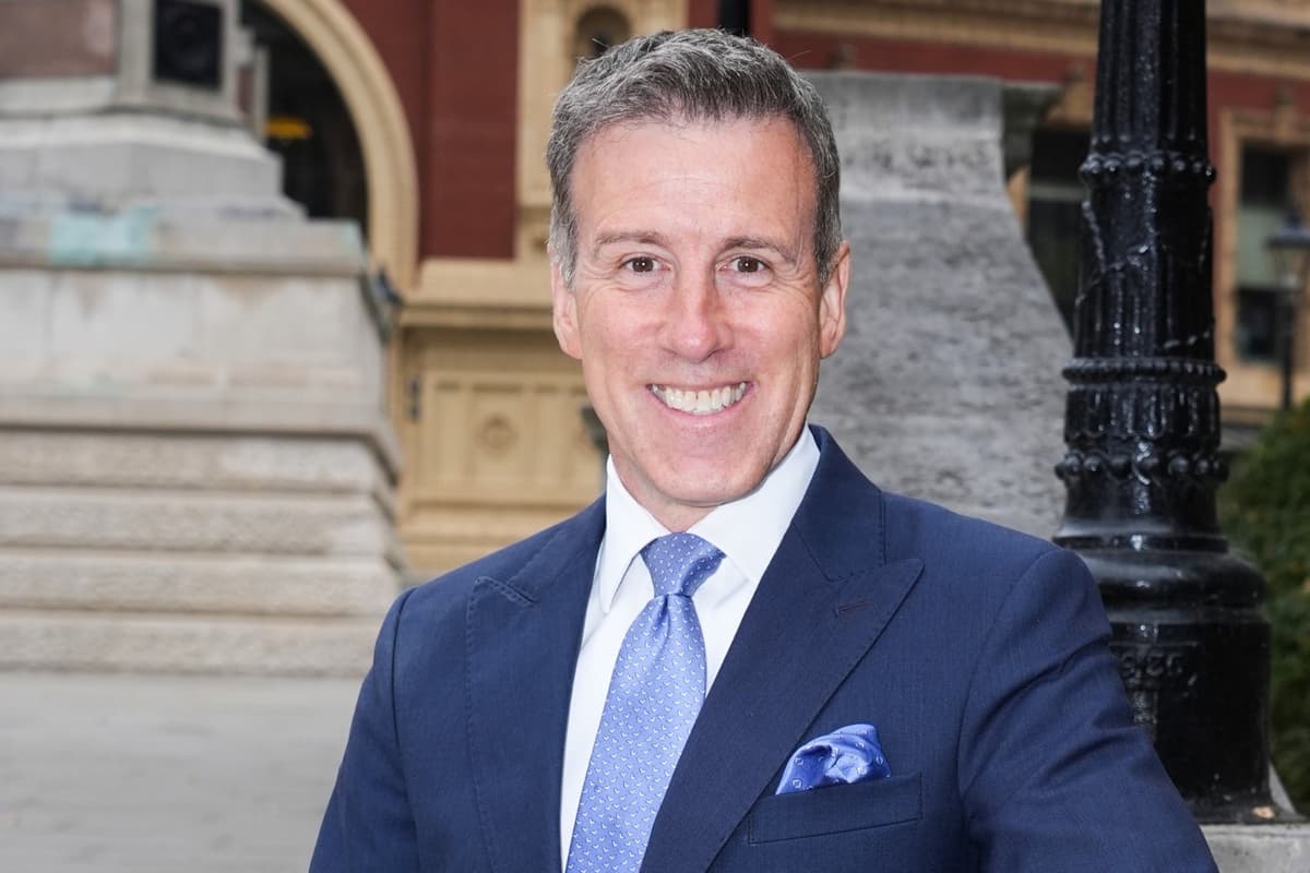 Strictlys Anton Du Beke Its A Dream Come True To Release Christmas Single