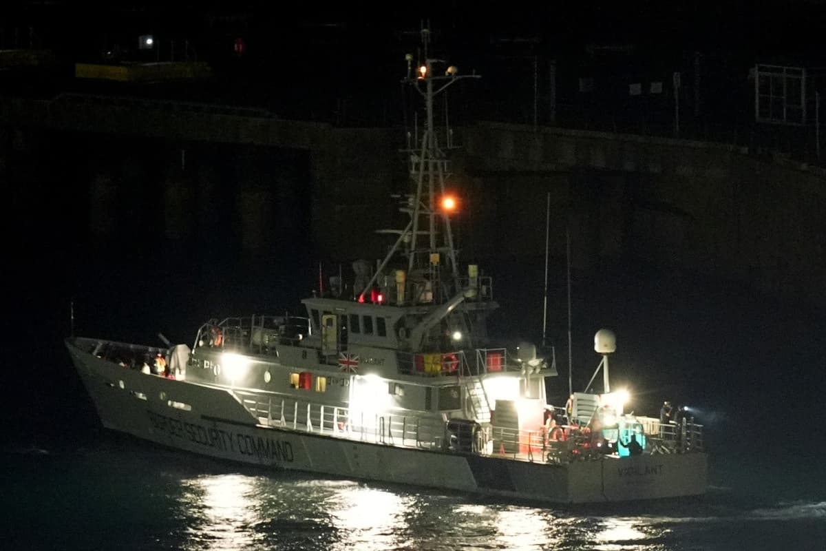 Around 50 Migrants Arrive In Dover After Refusing French Coastguard Help