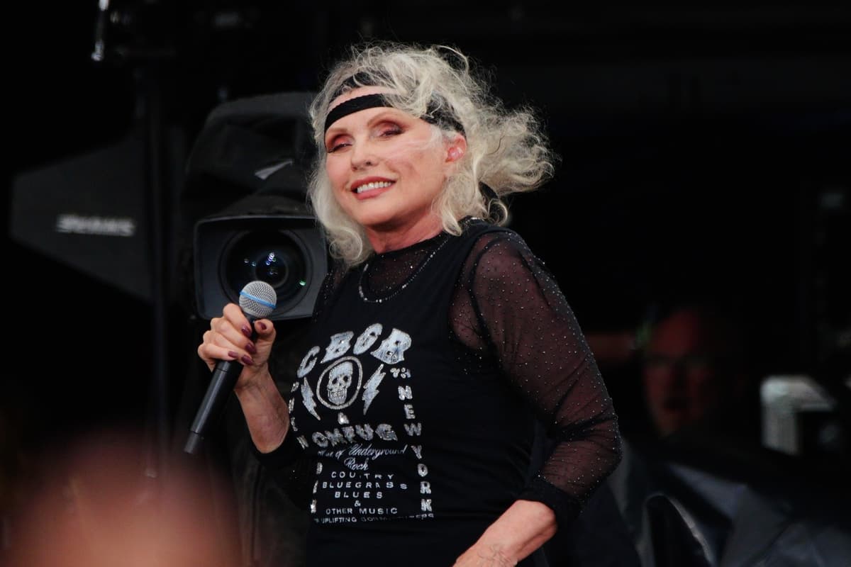 Blondie To Release First Album In Nine Years