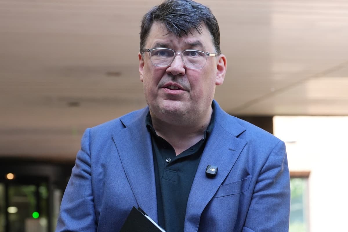 Met Police Confirms Complaint Over Graham Linehan Arrest Will Be Reopened