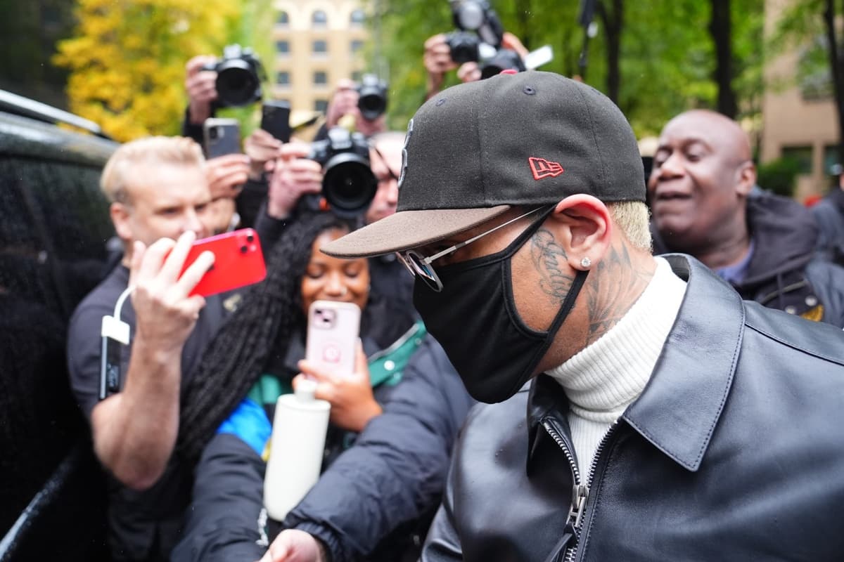 Chris Brown Avoids Jail After Admitting Nightclub Affray Charge