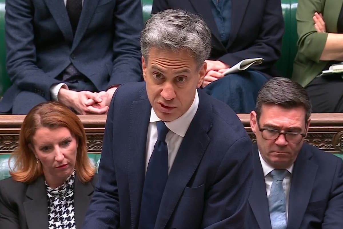 Miliband Risks Backlash From US And Israel As UK Announces West Bank Sanctions