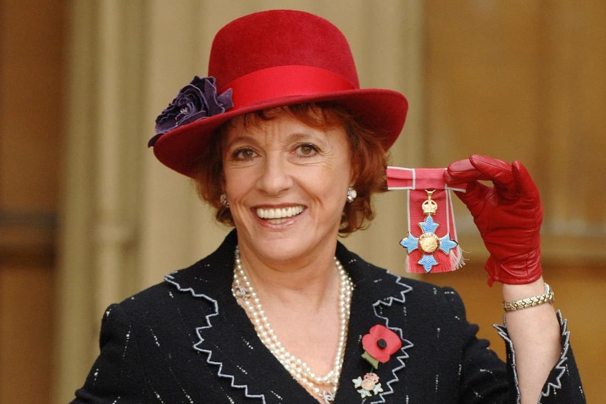 Dame Esther Rantzens Family Pay Tribute To Our Sunshine After Her Death At 86