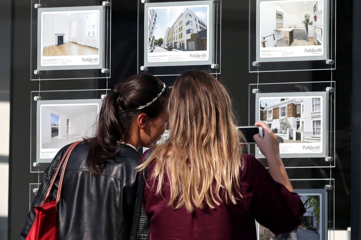 35 Of Homes Are In Postcode Areas Where House Prices Are Falling Says Zoopla