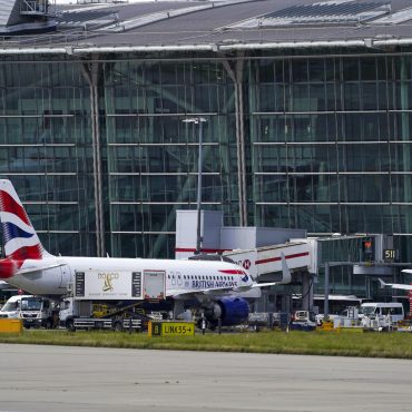 Heathrow Airport closed all day