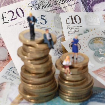 UK inflation unexpectedly falls to 28 per cent in February