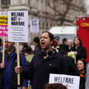 Welfare reform will push 250000 into poverty Governments own assessment says
