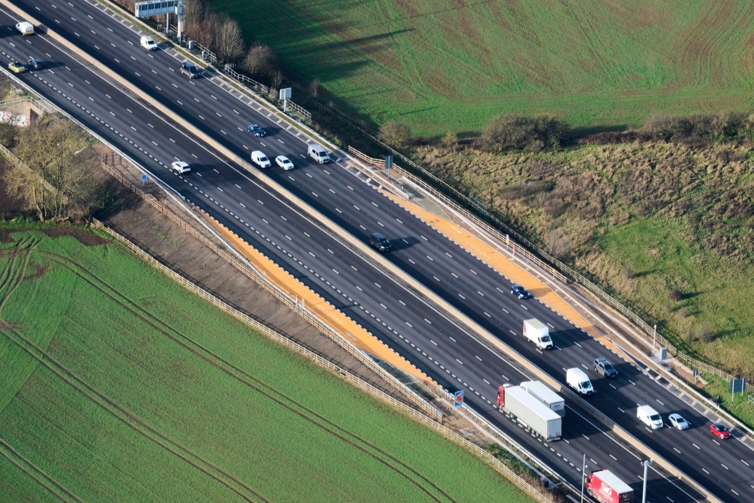 More than 150 new emergency areas added to smart motorways