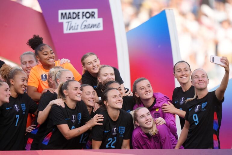 Royals Lead Nation In Wishing Englands Lionesses Good Luck Ahead Of Euros Final