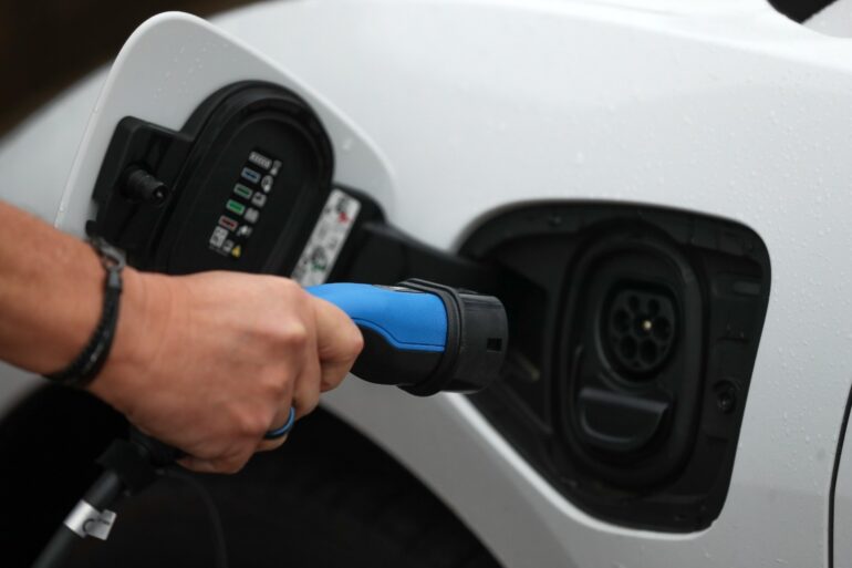 Grants For New Electric Cars To Be Reintroduced