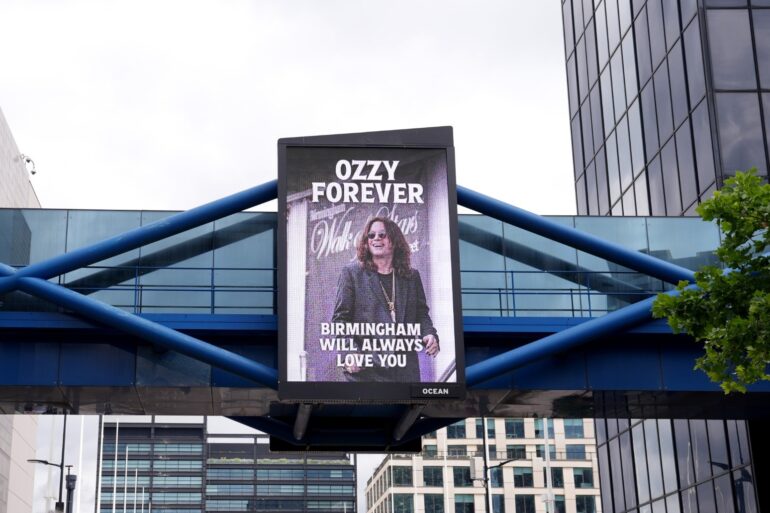 Sharon Osbourne Emotional As Family Look At Ozzy Osbourne Tributes In Birmingham