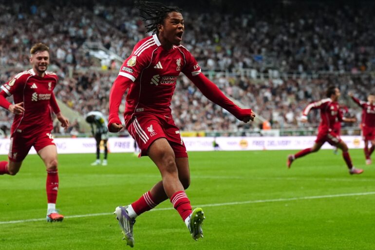 Arne Slot Hails Liverpools Mentality To Fight After Late Rio Ngumoha Winner
