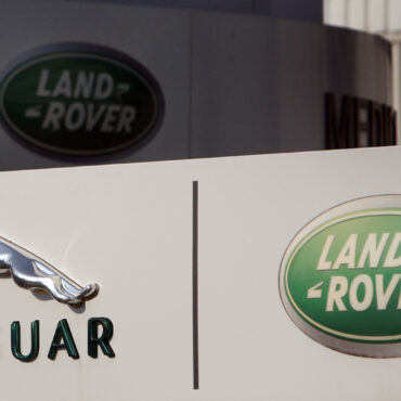 Jaguar Land Rover Extends Production Pause For Another Week
