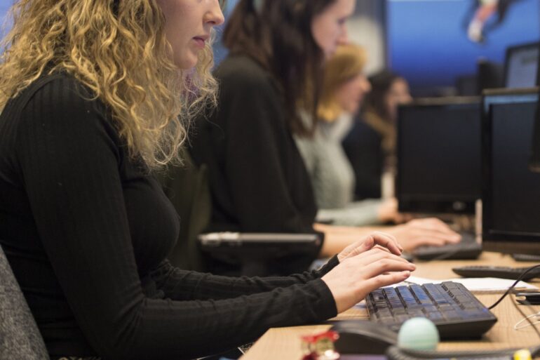 Younger Workers Returning To Offices In Greater Numbers Than Older Staff  Study