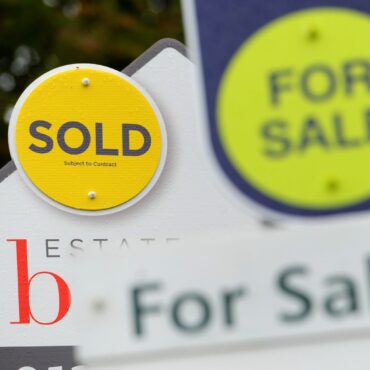 House Price Growth Slips Back Amid Subdued Buyer Confidence Nationwide Says