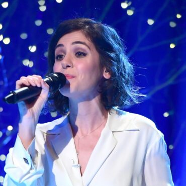 Katie Melua And Fishermans Friends To Play Kates Carol Service