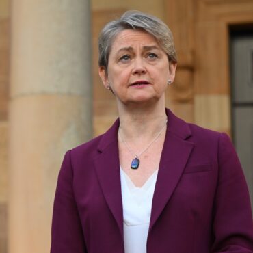 UK To Tighten Restrictions On Russian Gas Exports