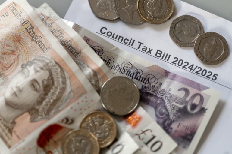 UK Economic Growth Slows Ahead Of Budget