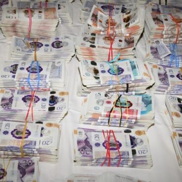 Money Laundering Network Active In UK Bought Bank To Fund Russian War Effort