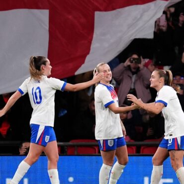 Georgia Stanway Treble Helps England Thrash China At Wembley