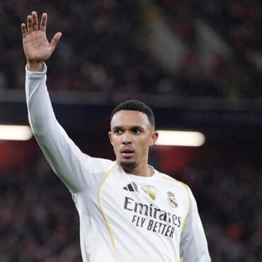 Trent Alexander Arnold Set For Spell On Sidelines With Leg Injury