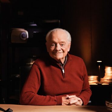 David Jason To Reunite With Cast Of Only Fools And Horses For Documentary Series