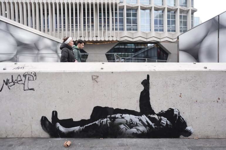 Artwork Thought To Be By Banksy Appears At Foot Of London Skyscraper