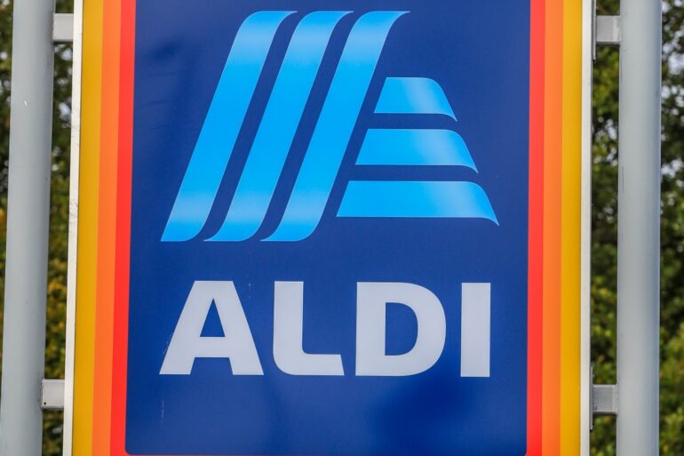 Aldis Christmas Sales Rise To 165bn